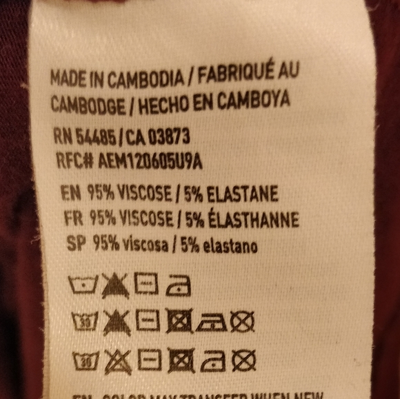 American Eagle Maroon Crew Neck Baby Tee - Picture 4 of 4